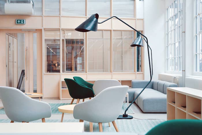 Comment choisir le bon avocat pour son entreprise ?